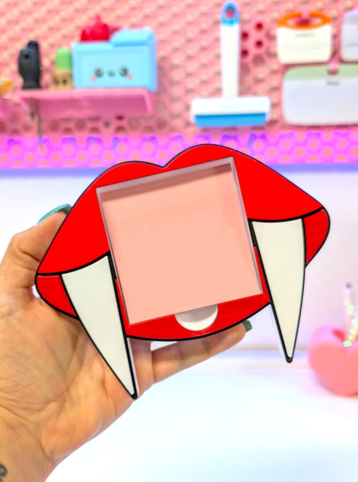 Vampire Lips Sticky Note Holder - STL & 3MF - Digital Download