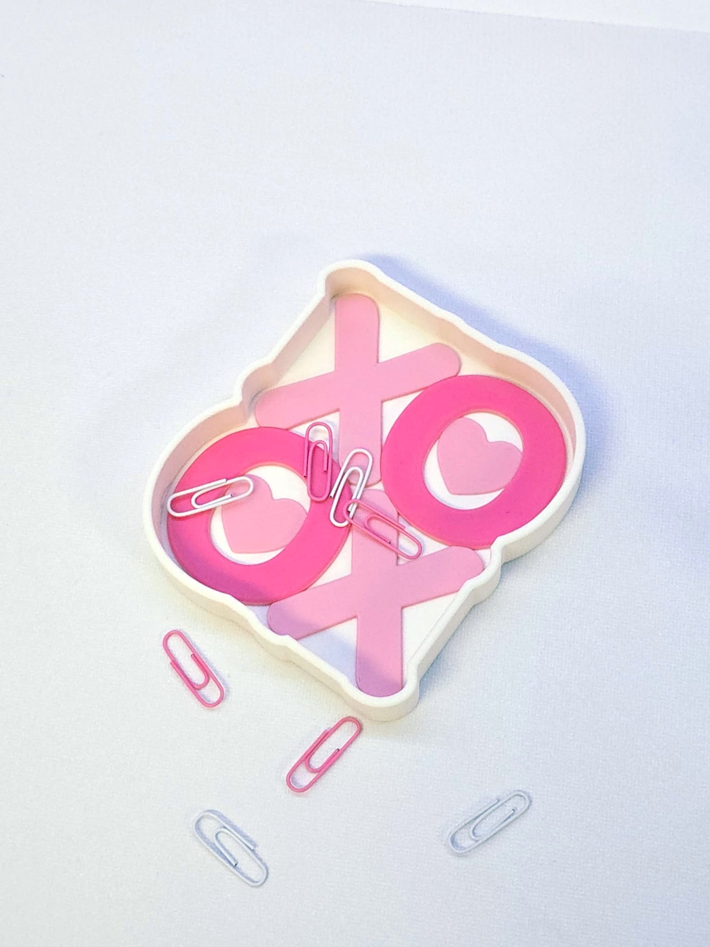 XO Hugs and Kisses Trinket Dish 3D Print File – STL 3MF (Digital Download)