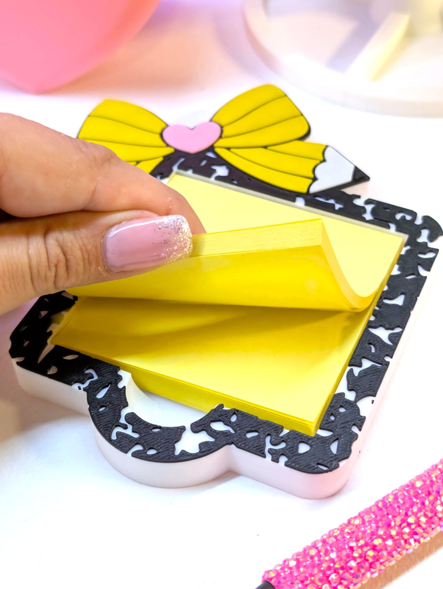 Composition Pencil Bow Sticky Note Holder - STL & 3MF - Digital Download