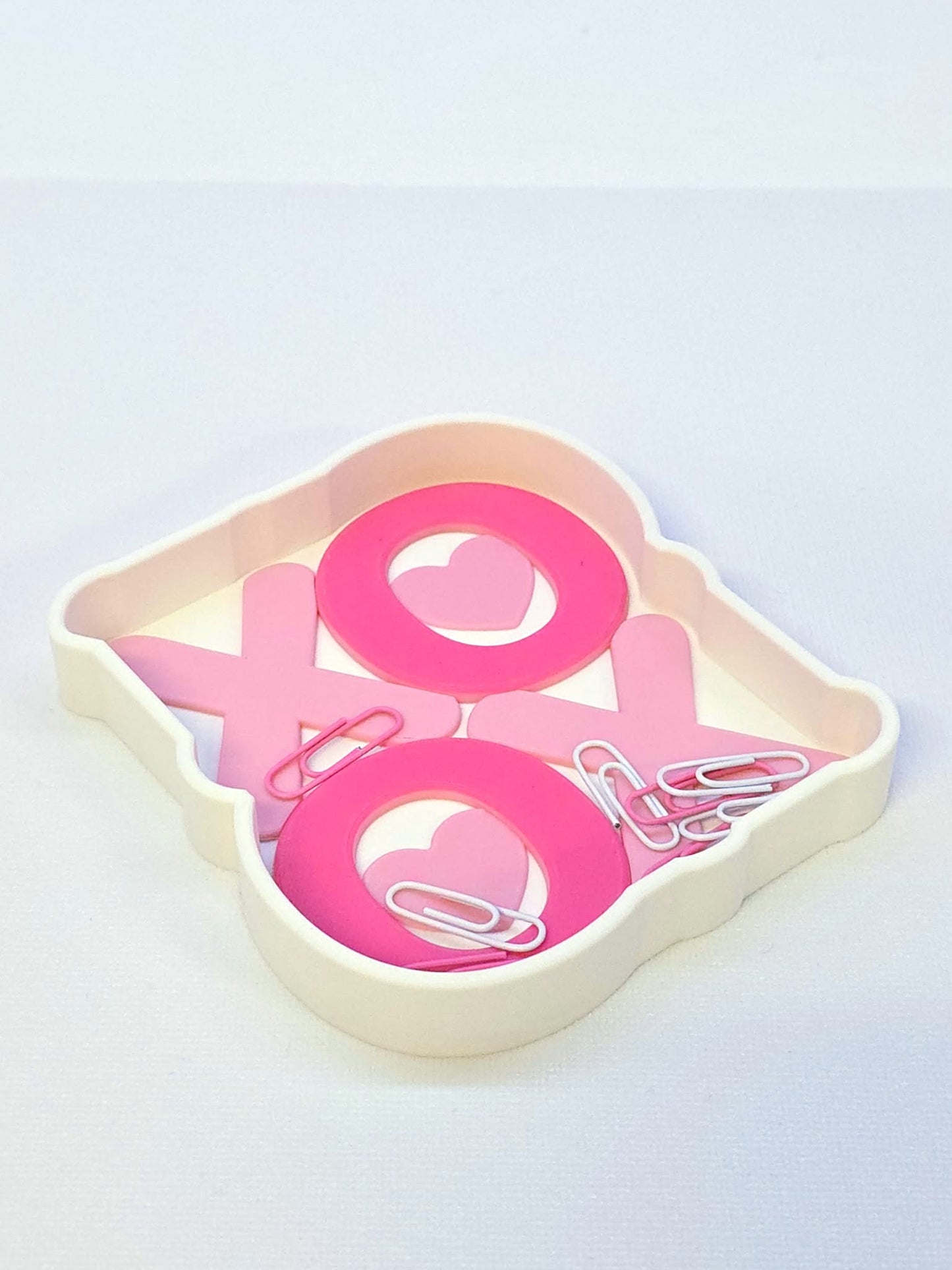 XO Hugs and Kisses Trinket Dish 3D Print File – STL 3MF (Digital Download)