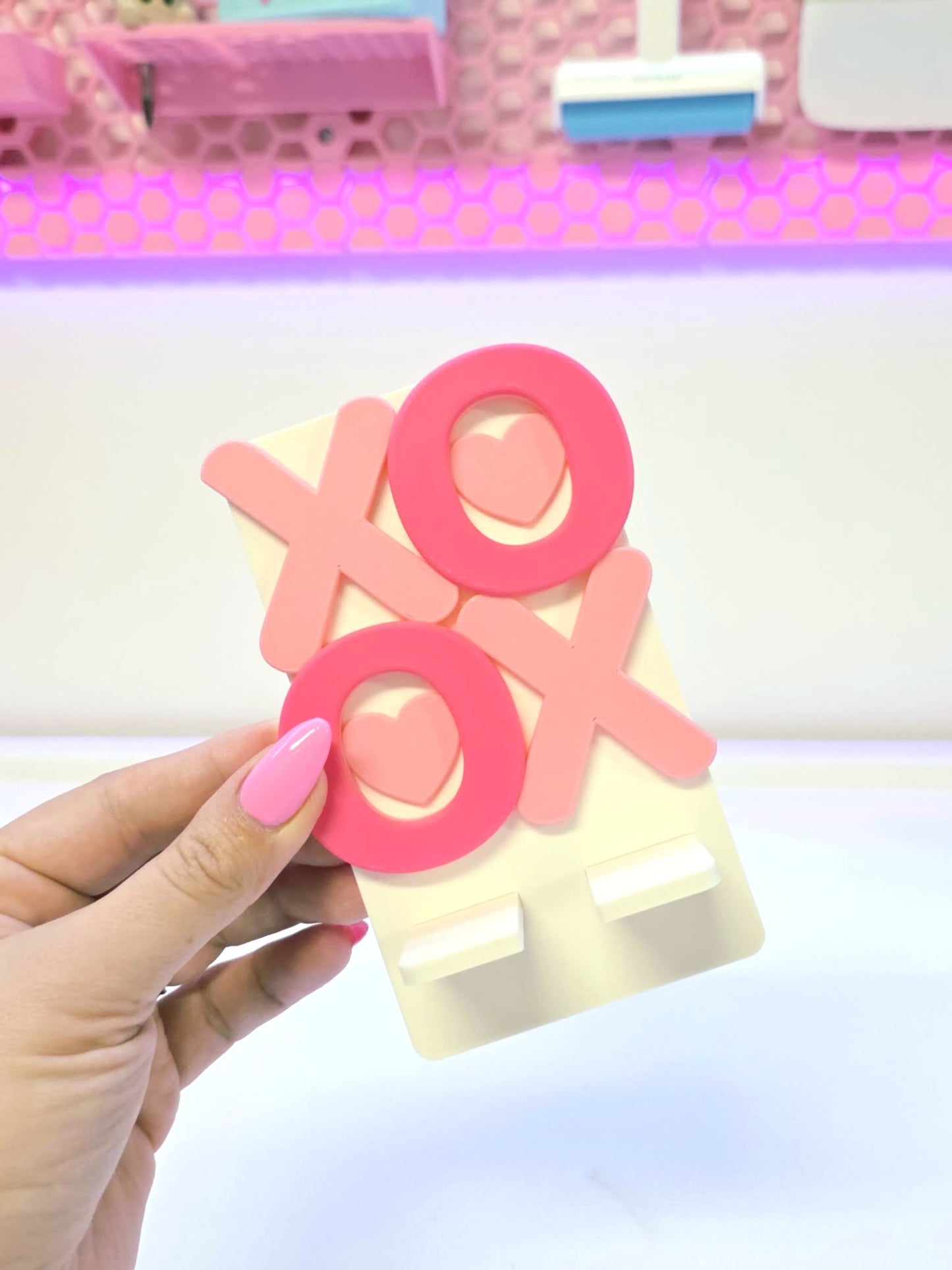 XO Hugs and Kisses Phone Holder 3D Print File (STL/3MF Digital Download)