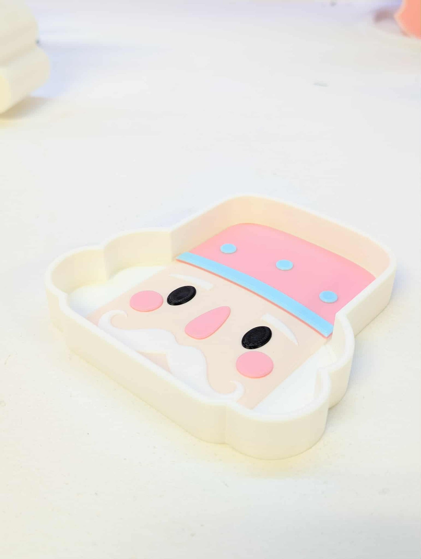 Nutcracker Trinket Dish STL & 3MF File – 3D Print File – Cute Desk Organization – Digital Download