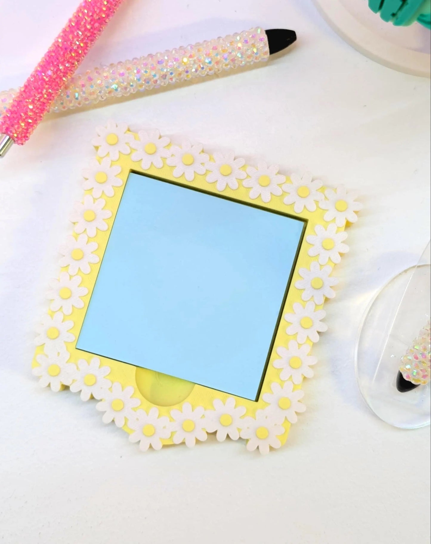 Daisies Sticky Note Holder - STL & 3MF - Digital Download