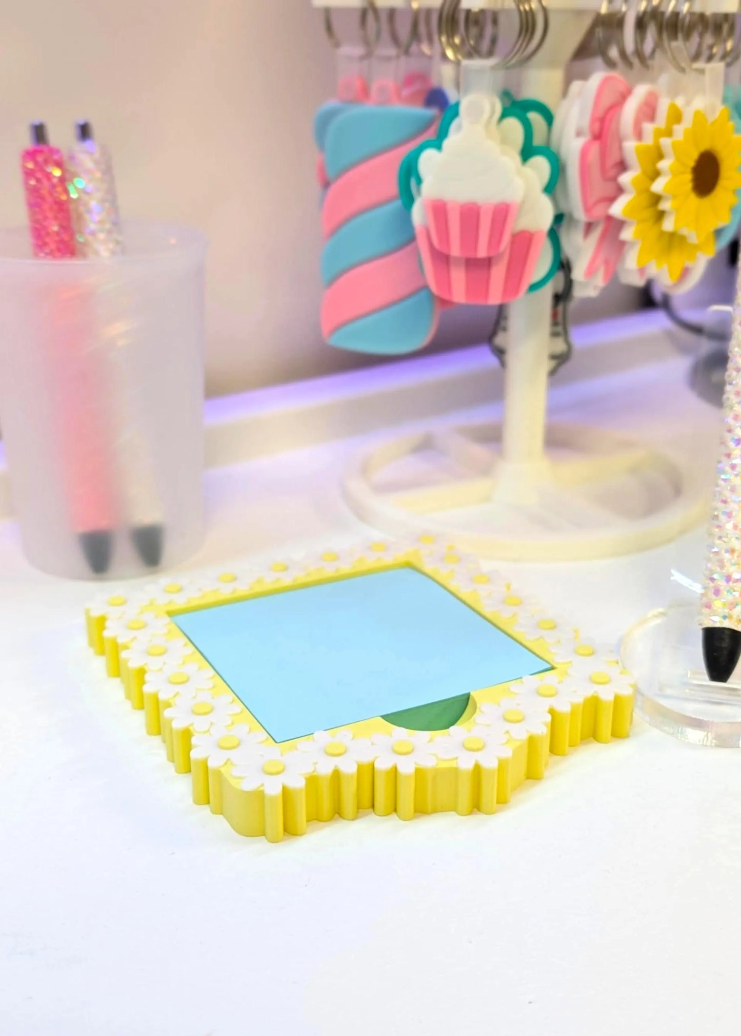 Daisies Sticky Note Holder - STL & 3MF - Digital Download