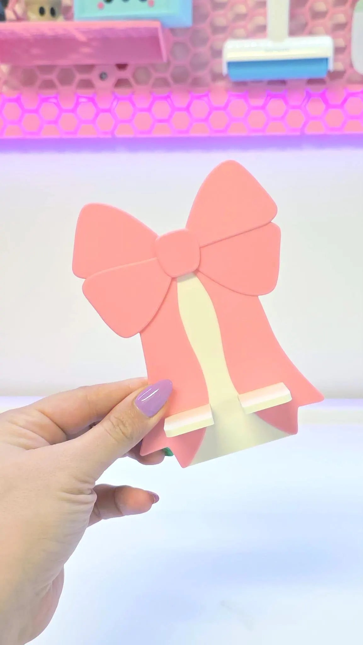 Coquette Bow Phone Holder 3D Print File: Fun Desk Decor (STL/3MF Digital Download)